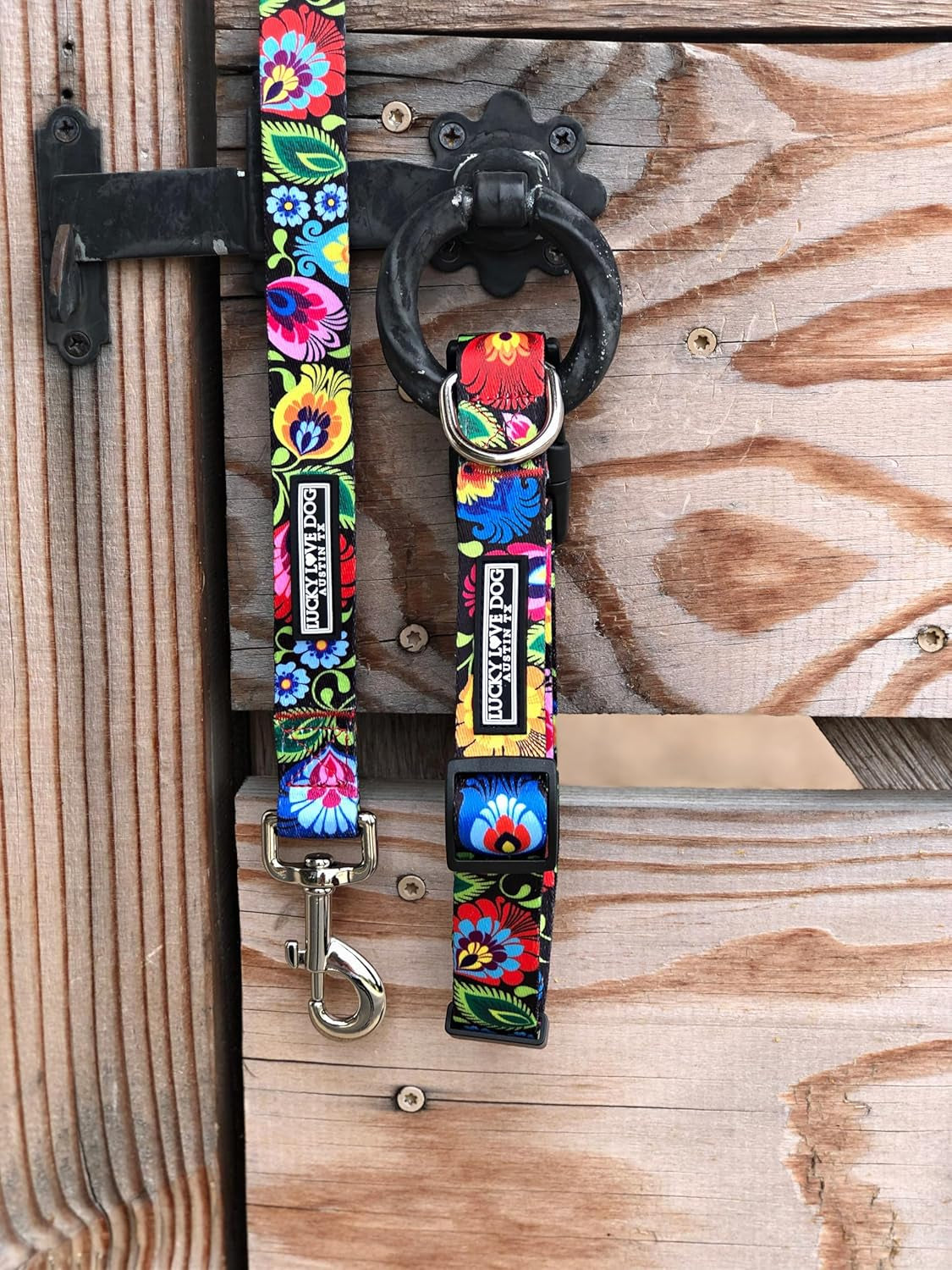 lucky-love-dog-leash-beautiful-vivid-patterns-durable-long-lasting-blackbird-large