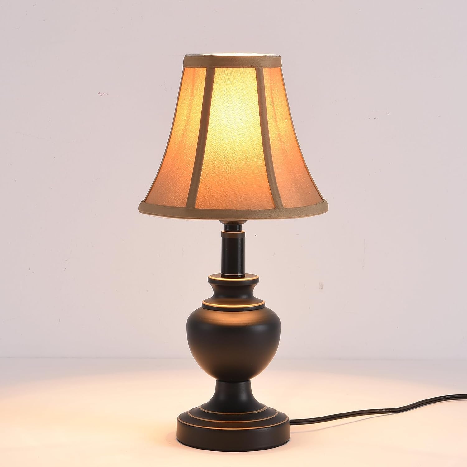 traditional-table-lamp-desk-lamp-for-living-room-with-fabric-shade