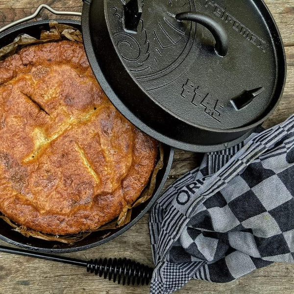 Cast Iron Dutch Oven for Cooking or Baking Outdoors over a Campfire or in the Home Kitchen, Pre-Seasoned Cookware Conducts Heat Evenly, Flat Base5
