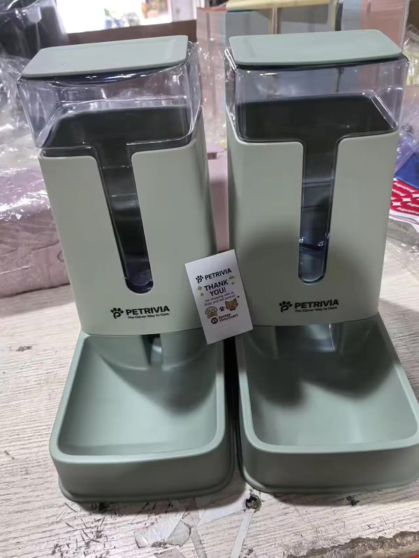 Automatic Pet Feeders Automatic Dog Food and Water Dispenser Water Dispenser for Dogs Gravity Water Dispenser Cat Feeders Automatic Cat Food Dog Water and Food Dispenser Gravity Pet Water Dispenser8