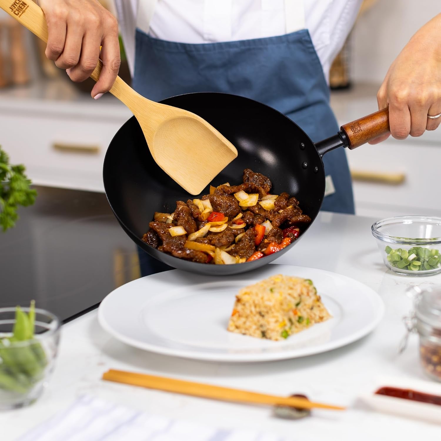 joyce-chen-classic-series-9-5-inch-ceramic-nonstick-carbon-steel-stir-fry-pan