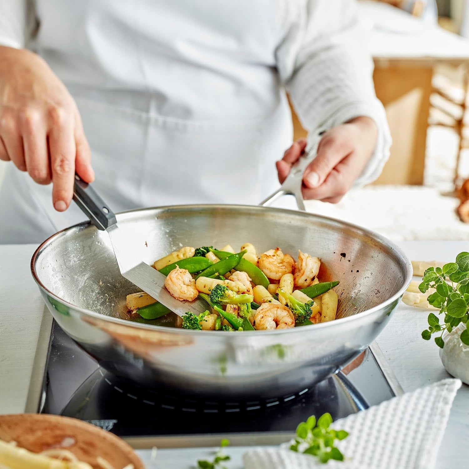 industry-5-ply-5-qt-stainless-steel-flat-bottom-wok