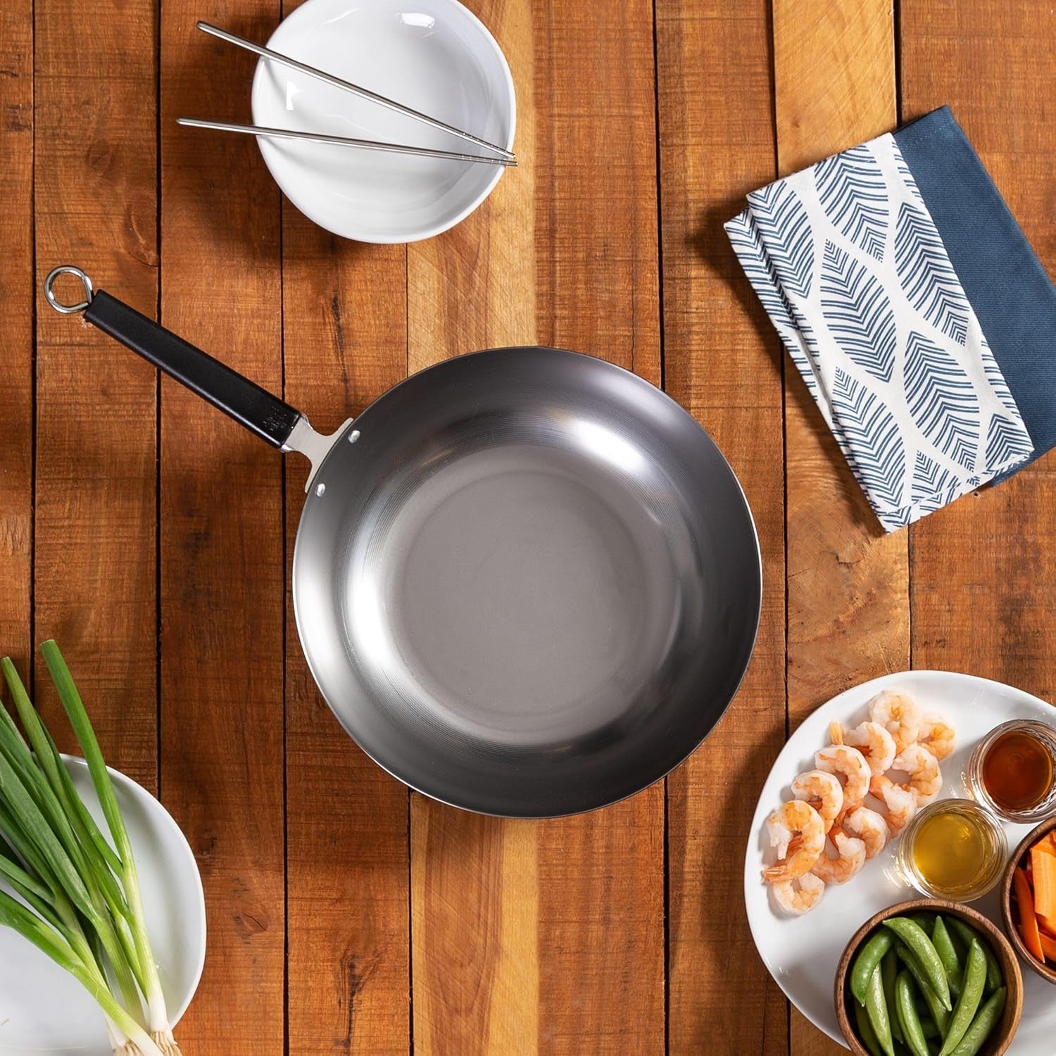 joyce-chen-professional-series-12-inch-carbon-steel-stir-fry-pan-with-phenolic-handle